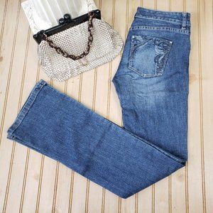 White House Black Market 0R Blanc Boot Cut Leg Medium Wash Embroidered Jeans